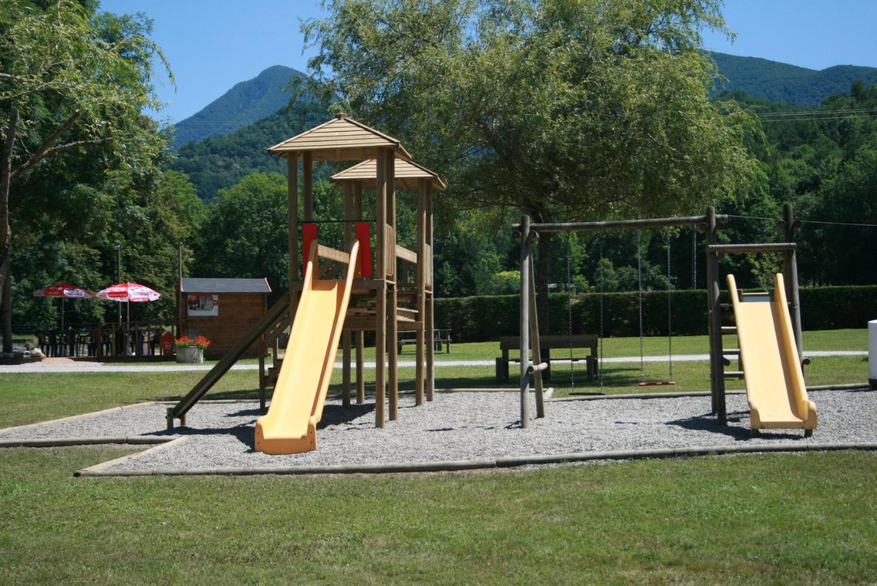 Complexe Les 4 Saisons Camping *